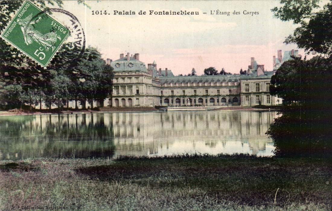 Palate of Fontainebleau CPA the pond of carps