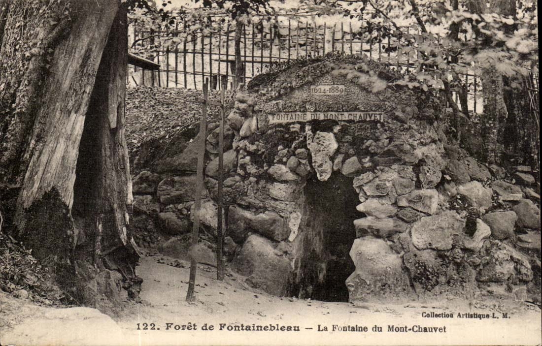 Fontainebleau CPA the drill the fountain of the Chauvet Mount