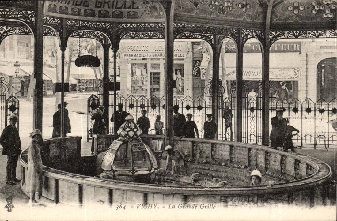 Vichy CPA the large grid (hairdresser)