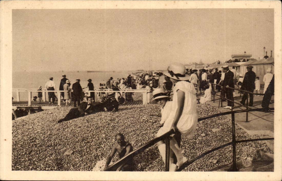 Dieppe CPA the beach