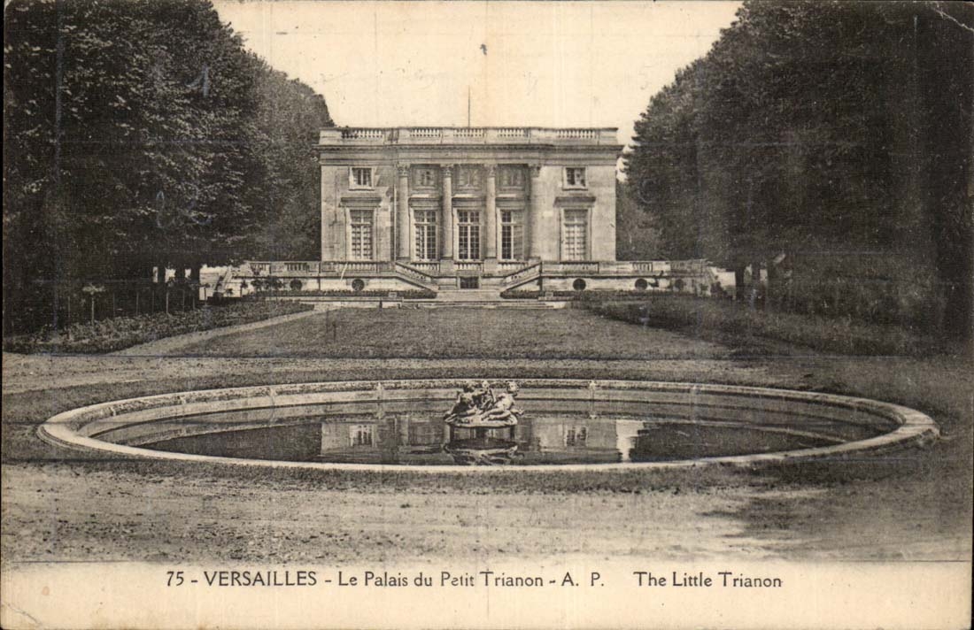Versailles CPA the park of small TRianon