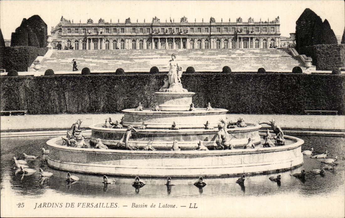 Gardens of Versailles CPA Basin of Latone