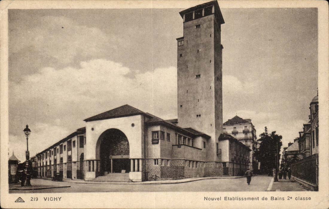Vichy CPA New establishment of the baths 2nd class
