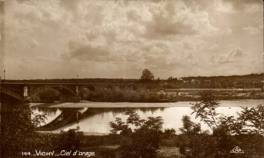 Vichy CPA Sky of storm