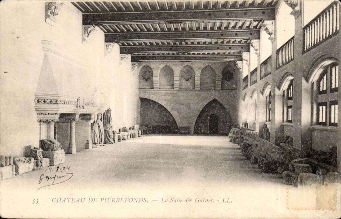 Chateau de Pierrefonds CPA La salle des gardes