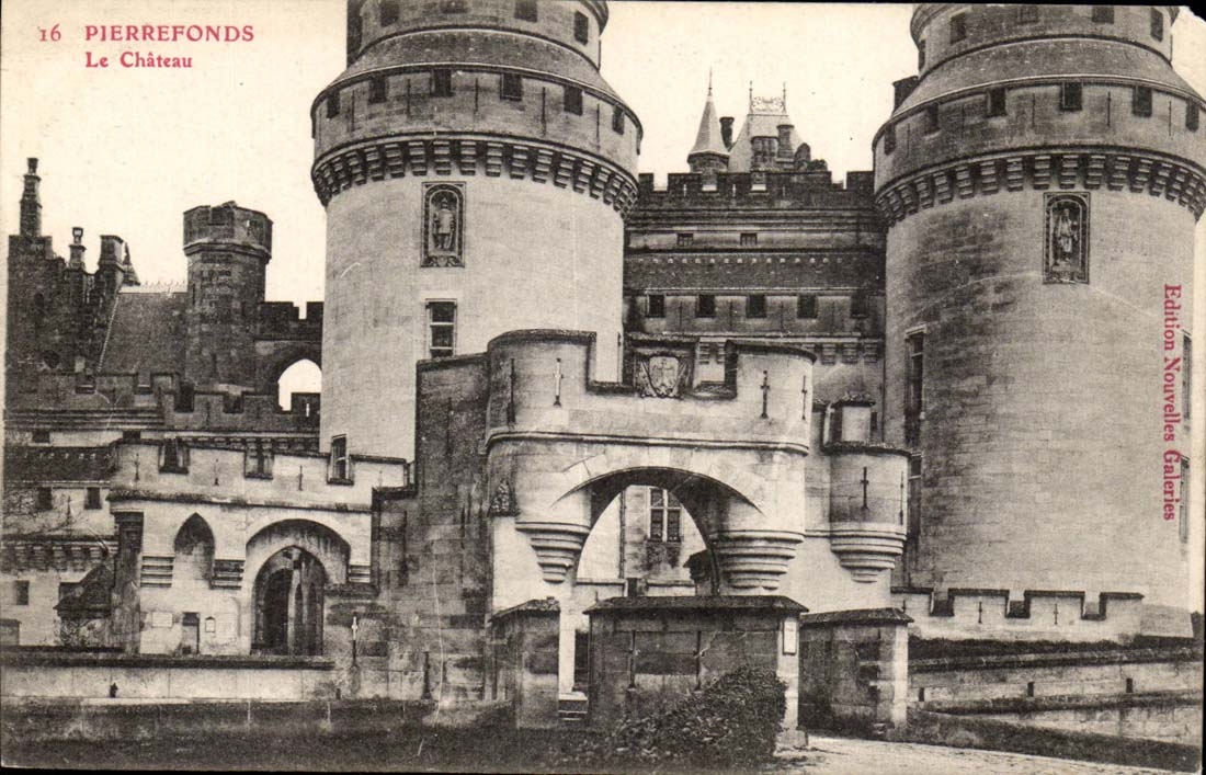Chateau de Pierrefonds CPA 