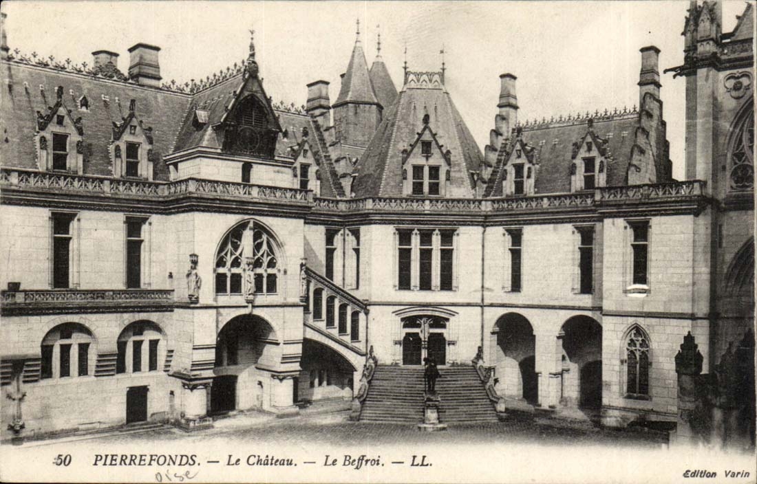 Chateau de Pierrefonds CPA La chapelle