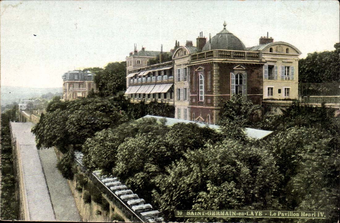 Saint Germain in bush hammer CPA the house Henri IV