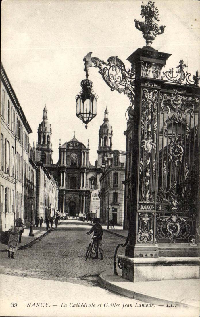 Nancy CPA La cathedrale et grilles Jean Lamour