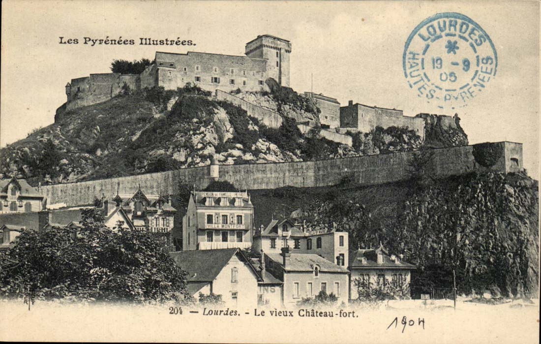 Lourdes CPA the old strong castle (Montfort Villa)