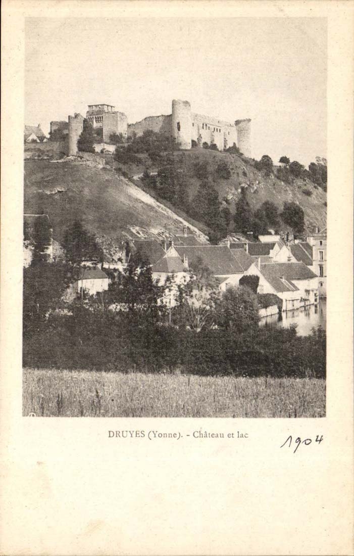 Druyes CPA Castle and lake