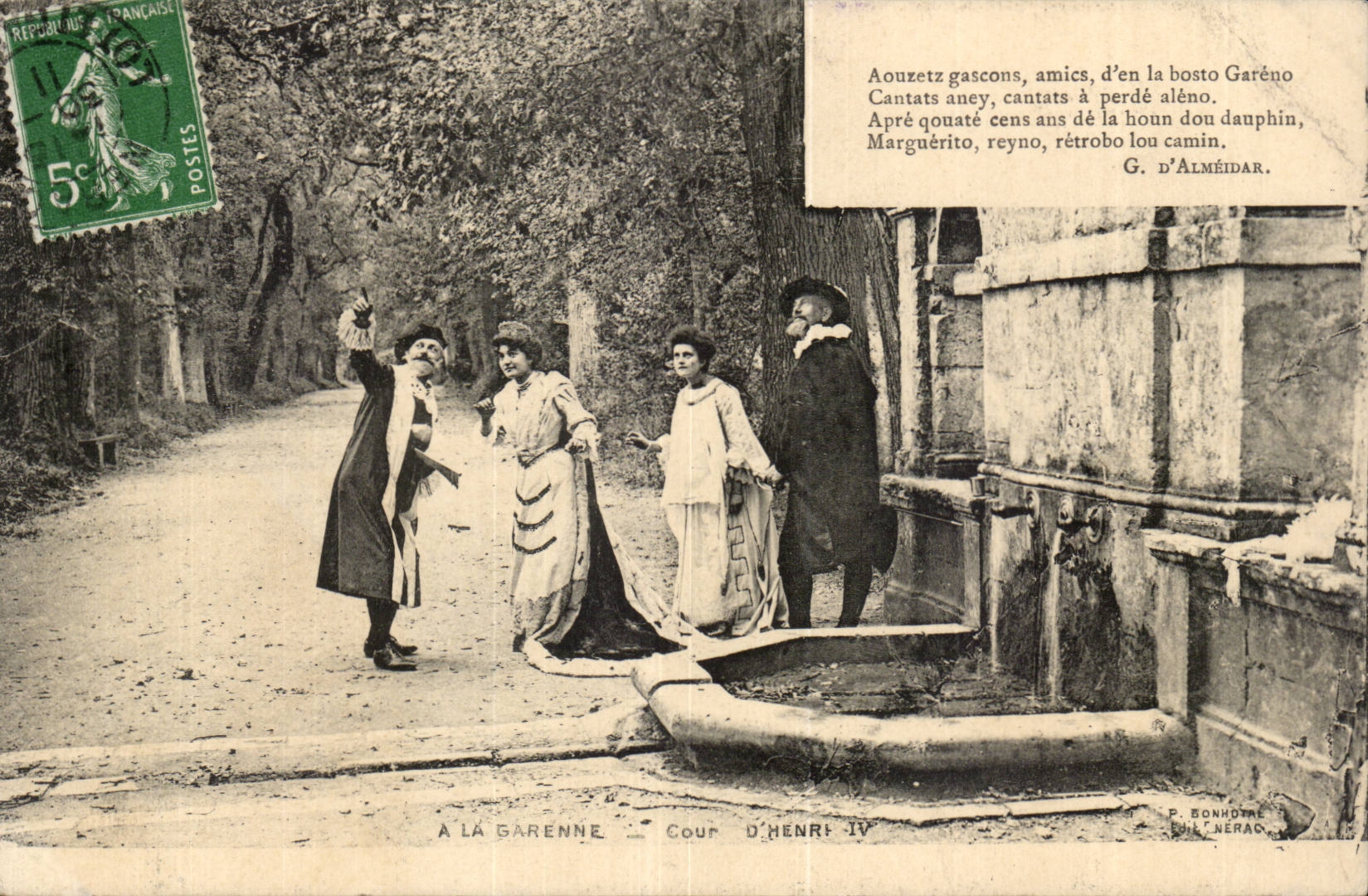 La Garenne - Cour D'Henri IV CPA 