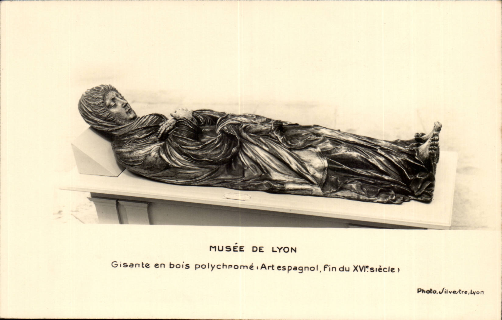 Lying CPA Museum of Lyon out of polychrome wooden Spanish Art