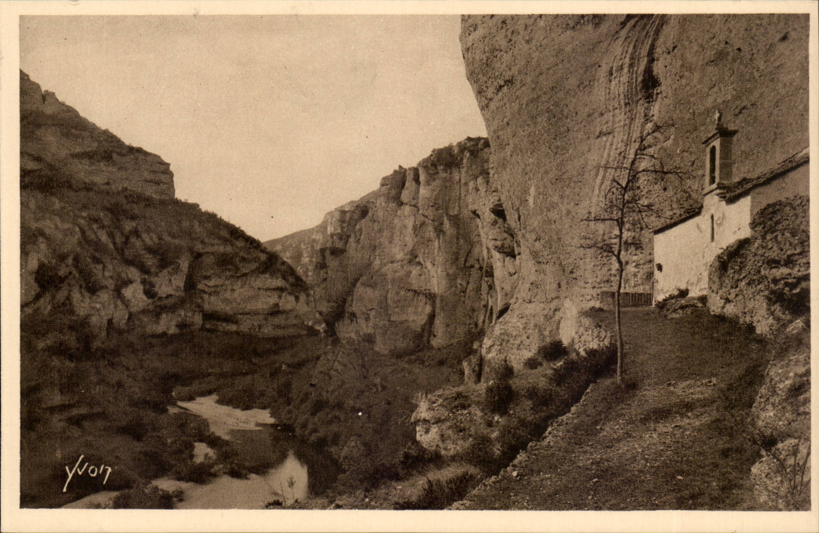 Falls of the Tarn - the Hermitage of St Hilaire and the Circus of Beaumes - CPA