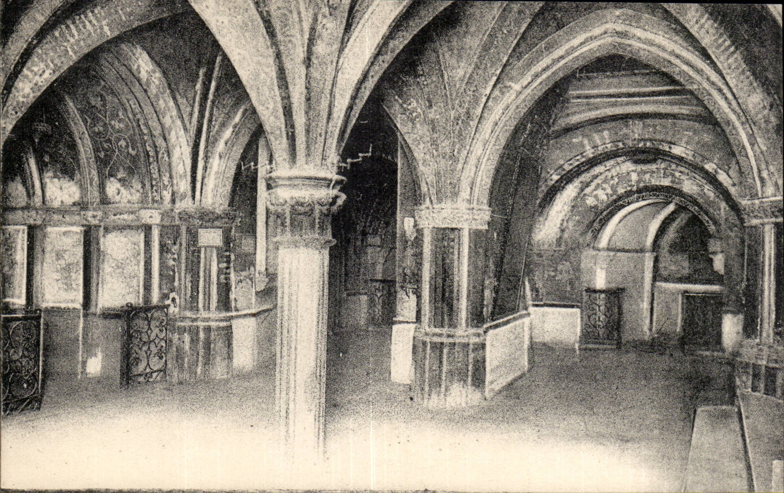 Toulouse CPA Insigne basilique St SErnin de Toulouse Crypte des Corps sains carte d'entree