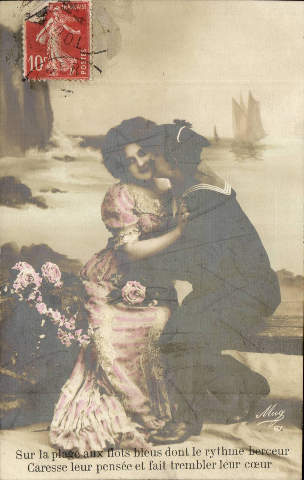 CPA FAntaisie Couple Sur la plage aux flots bleus dont le rythme berceau (marin femme)