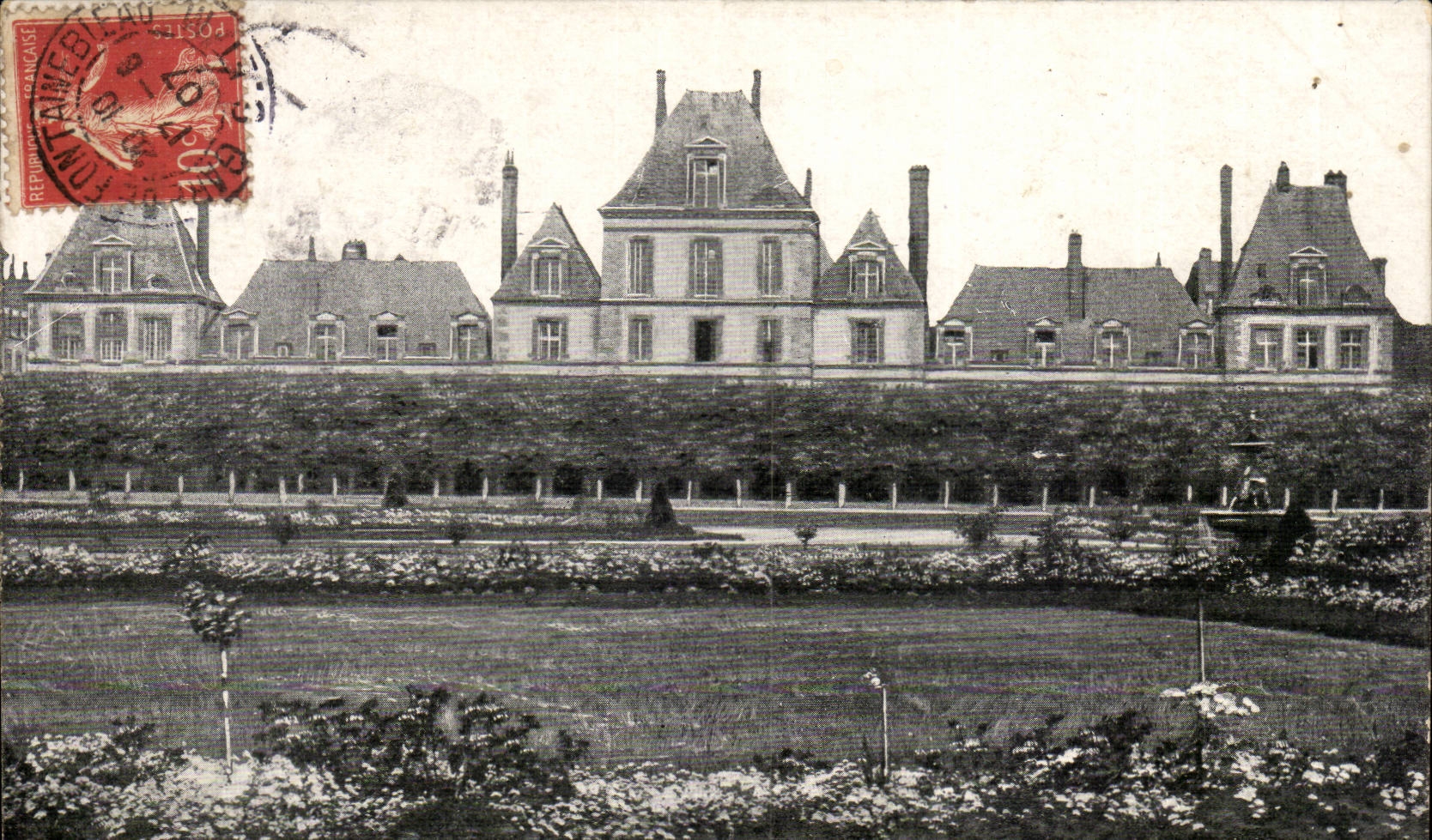 Fontainebleau CPA the house Henri IV and the park