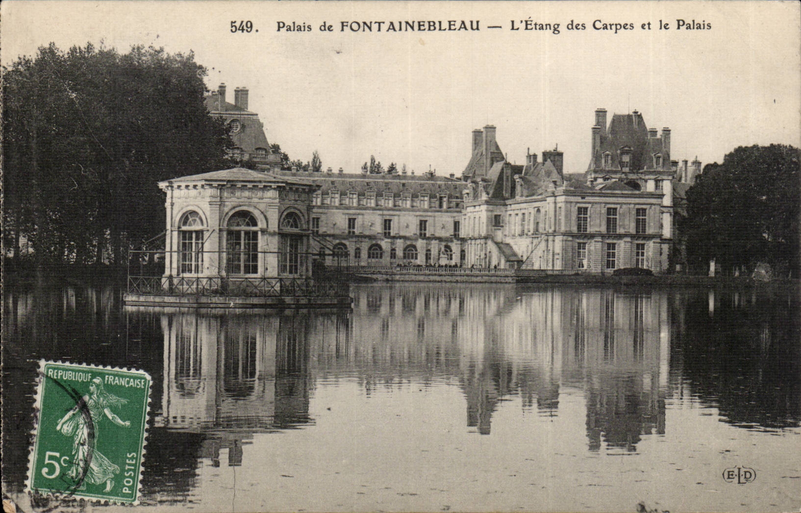 Fontainebleau CPA palate the pond of carps and the palate