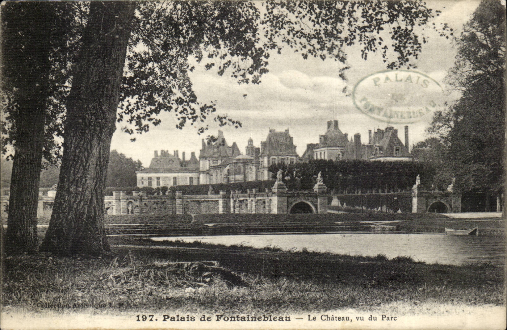 Fontainebleau CPA palate the castle seen of the park