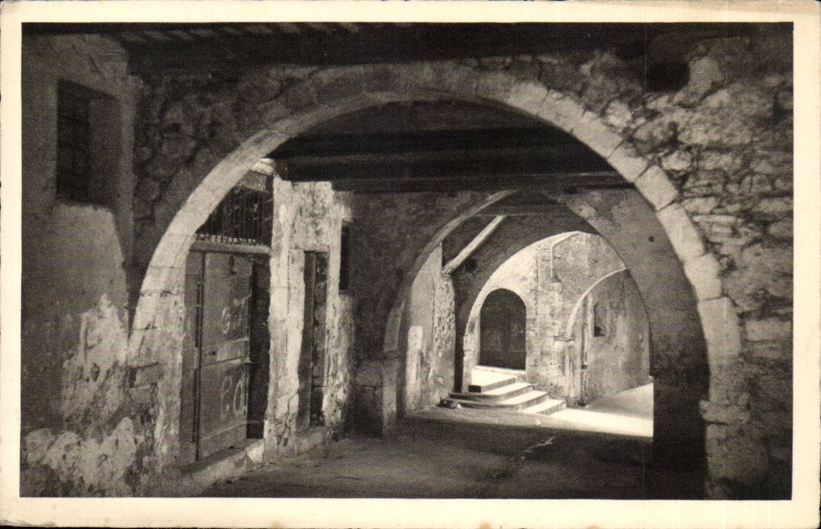 Villefranche on sea CPA the street of the vaults