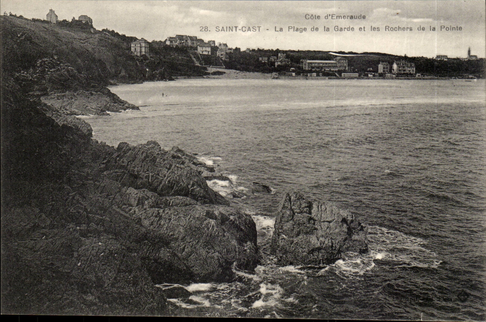 CPA Saint werfen der Strand des Schutzes und der Felsen des Punktes