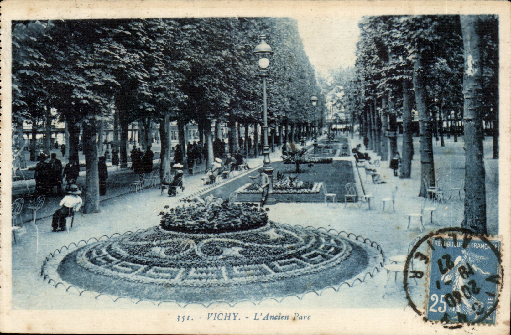 Vichy CPA the old park