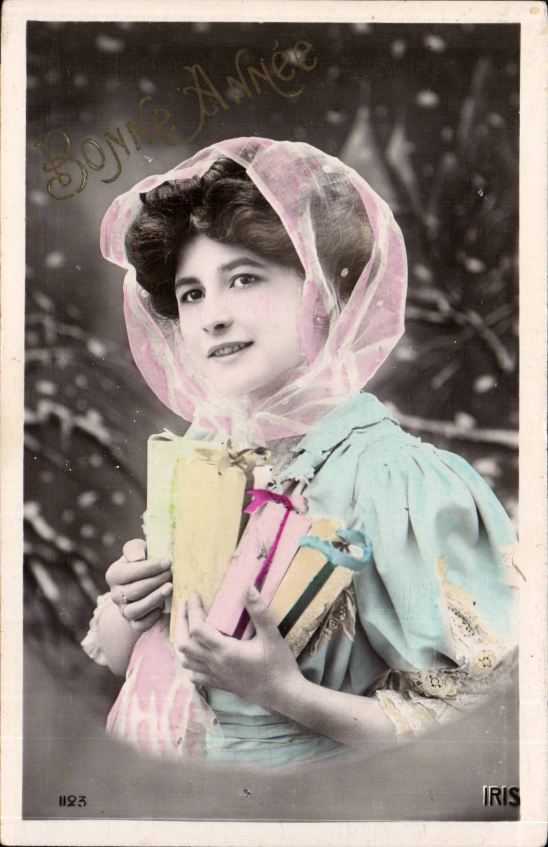 Fantasy - Woman - Happy New Year - Woman with sherr shawl - CPA