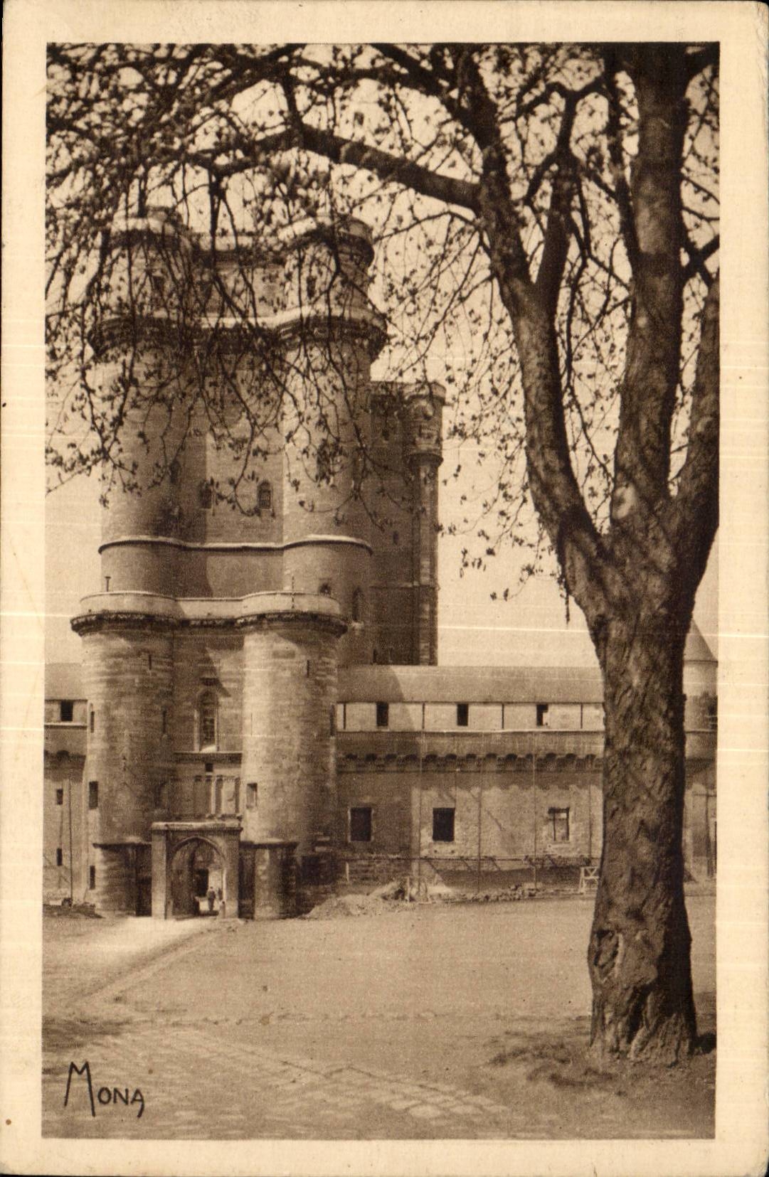 Vincennes - Castle the Keep one of most beautiful of France CPA