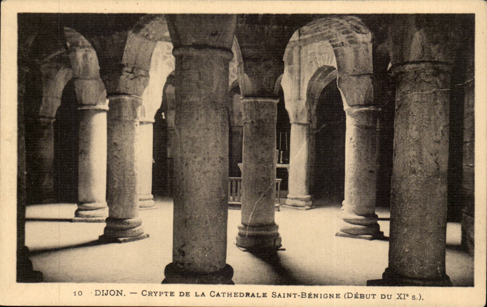 Krypta Dijon-CPA der Kathedrale Saint gutartig (Anfang 11)