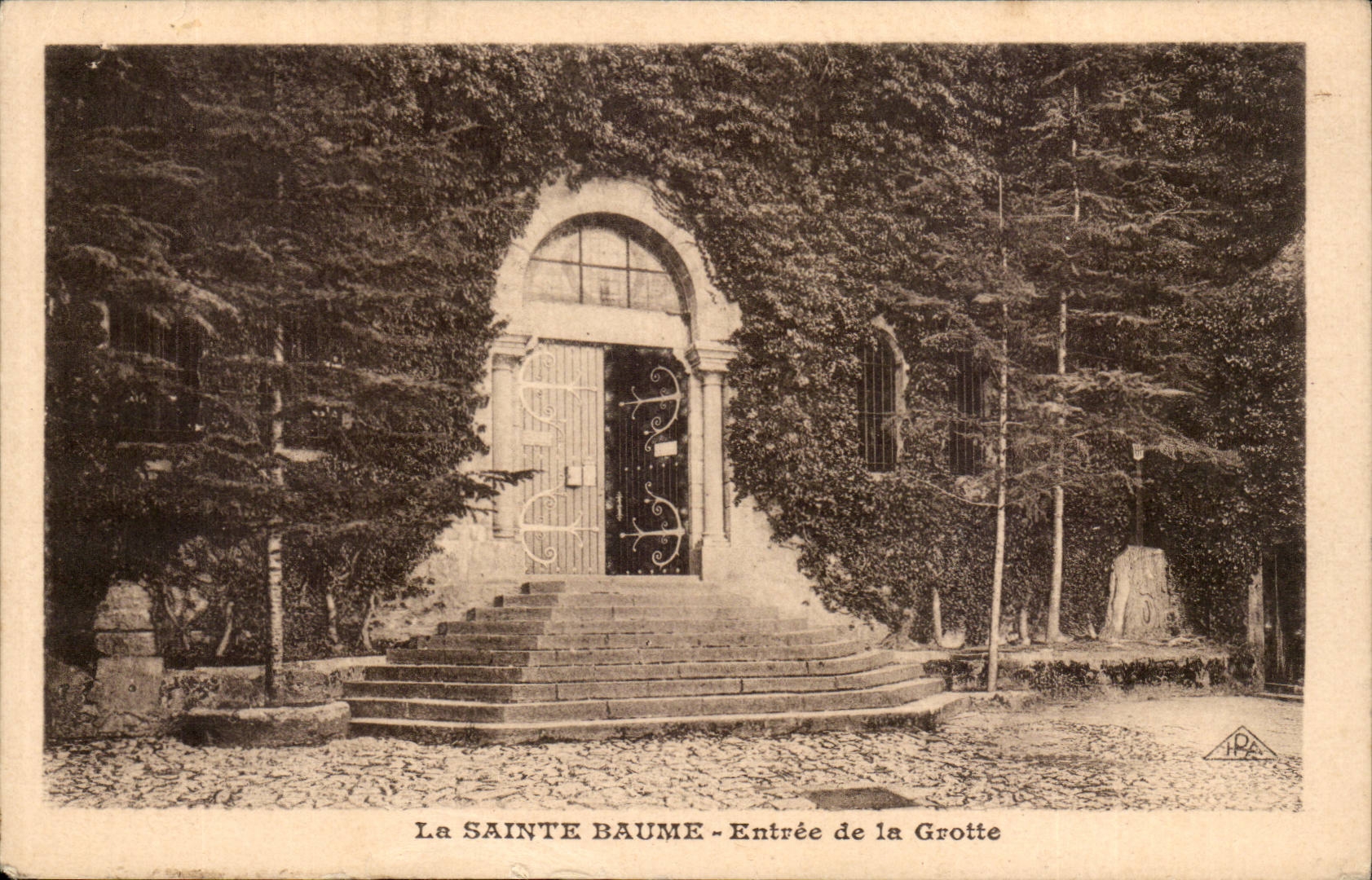 La Sainte baume CPA Entree de la grotte