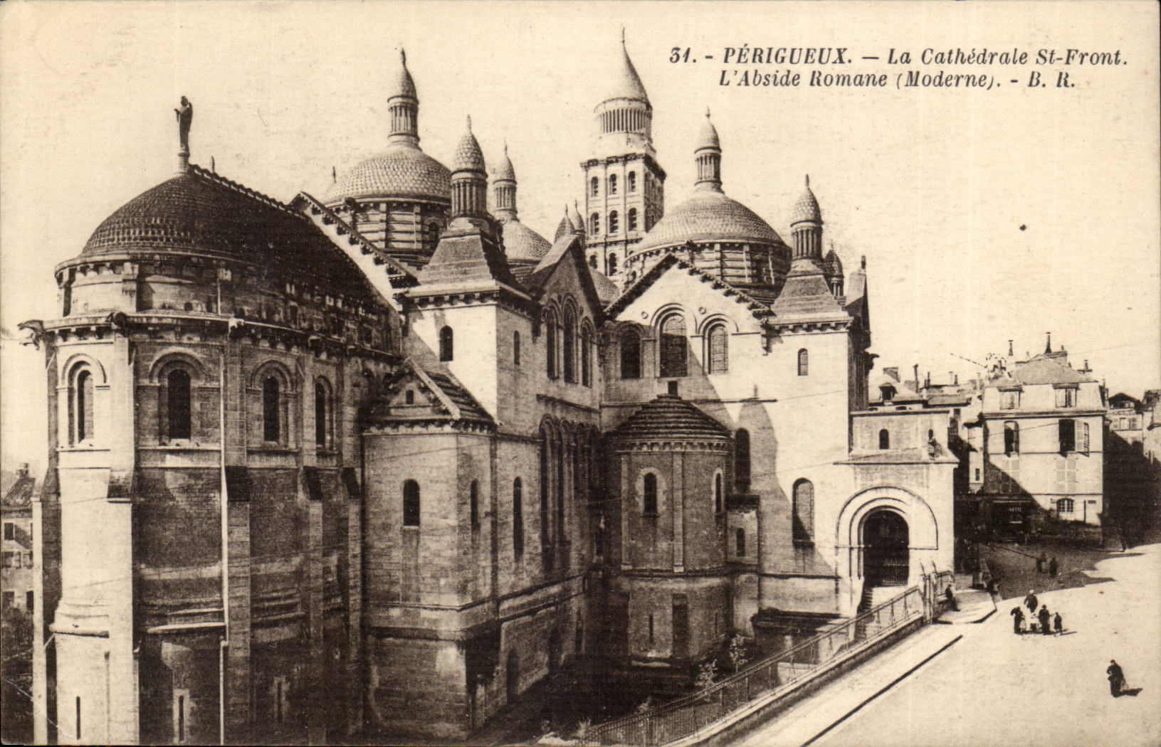 Perigueux CPA the cathedral St Face the Romance abisde (modern)