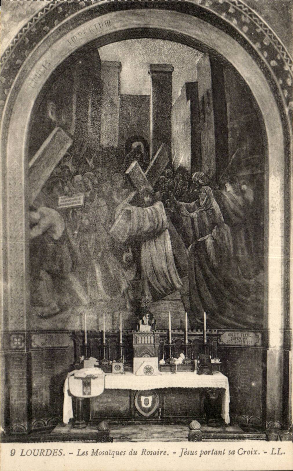 Lourdes CPA Les mosaiques du Rosaire Jesus portant sa croix