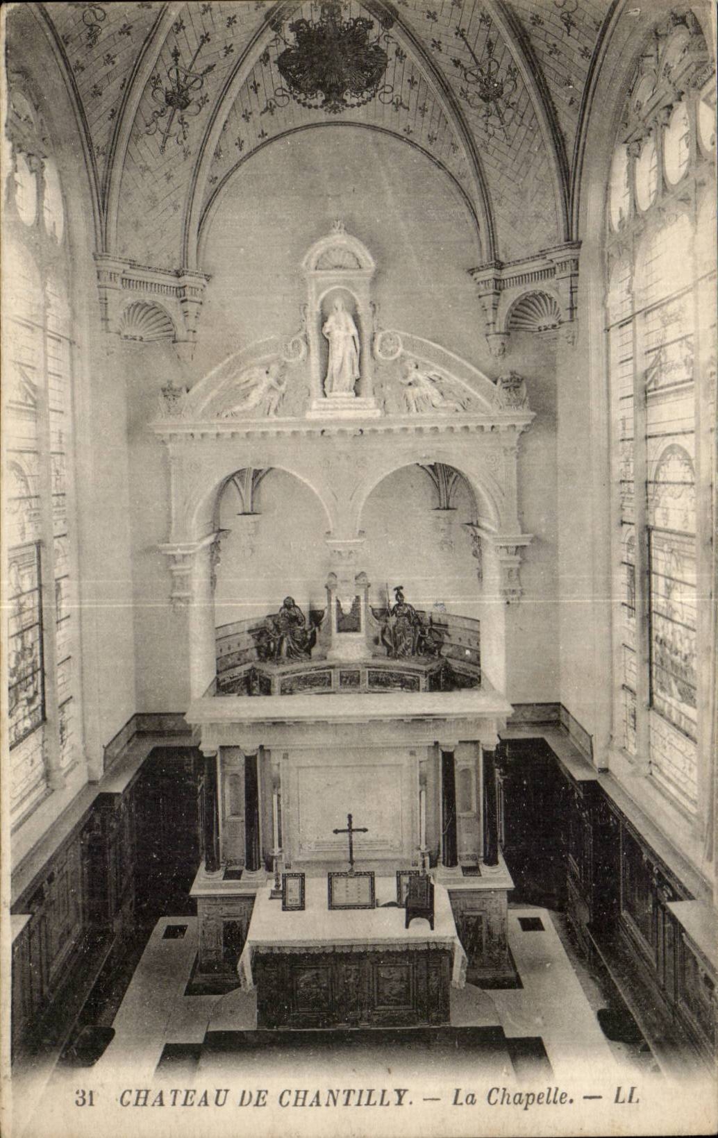 Castle of Chantilly CPA the vault