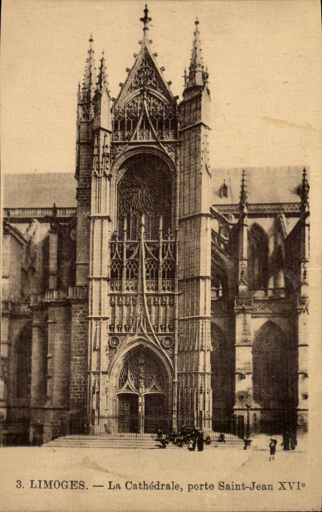 Limoges CPA the cathedral Gate Saint Jean