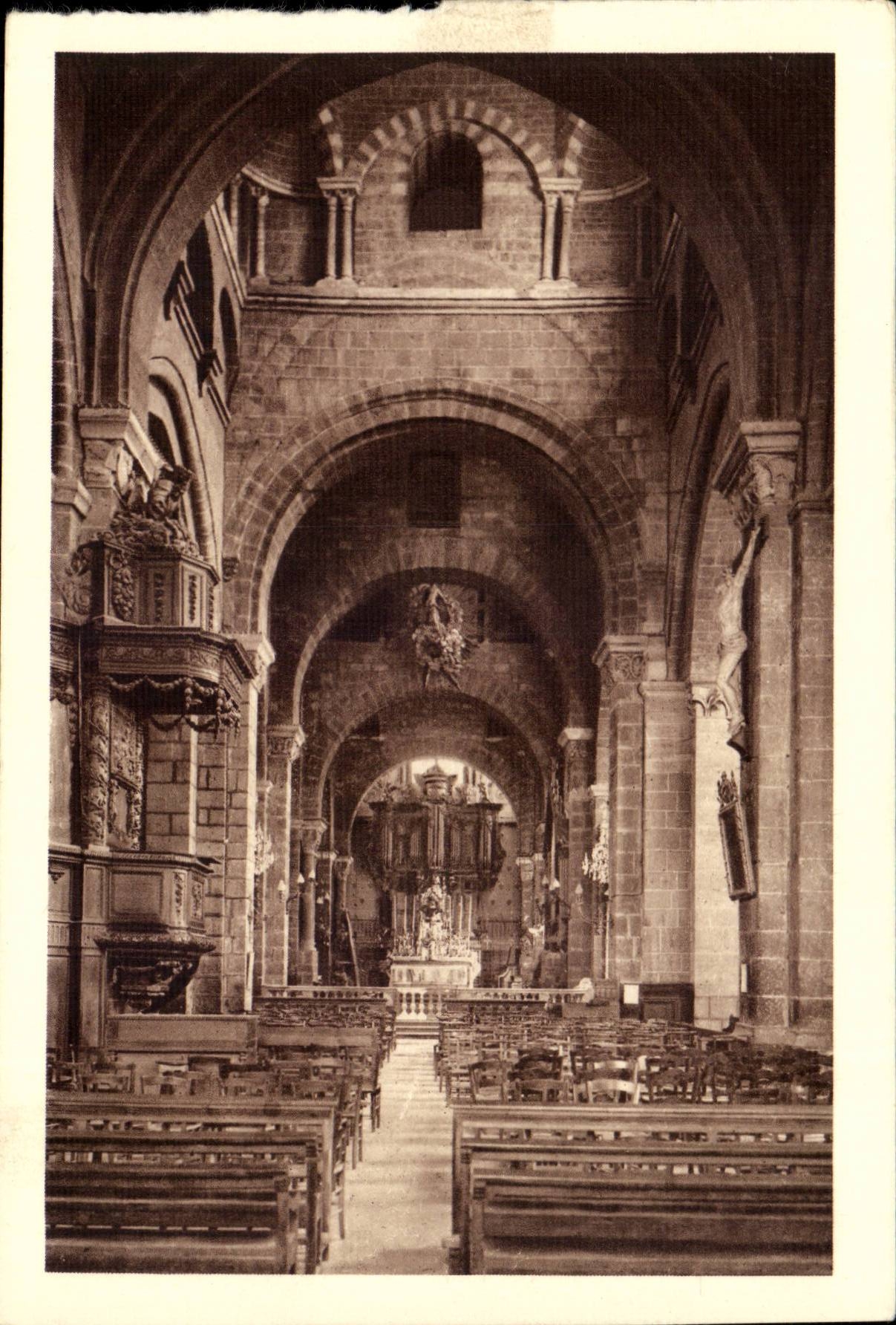 Cathedrale du Puy CPA La cathedrale Nef centrale du choeur 