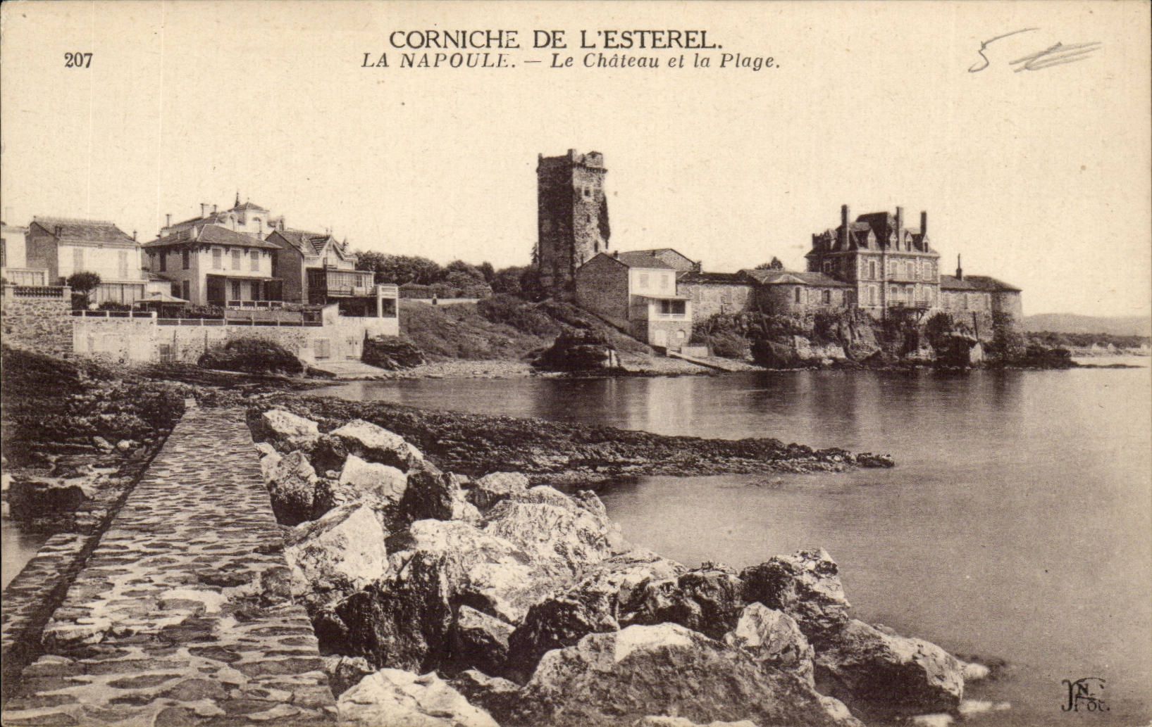 Gesims von Esterel CPA Napouli das Schloss und der Strand