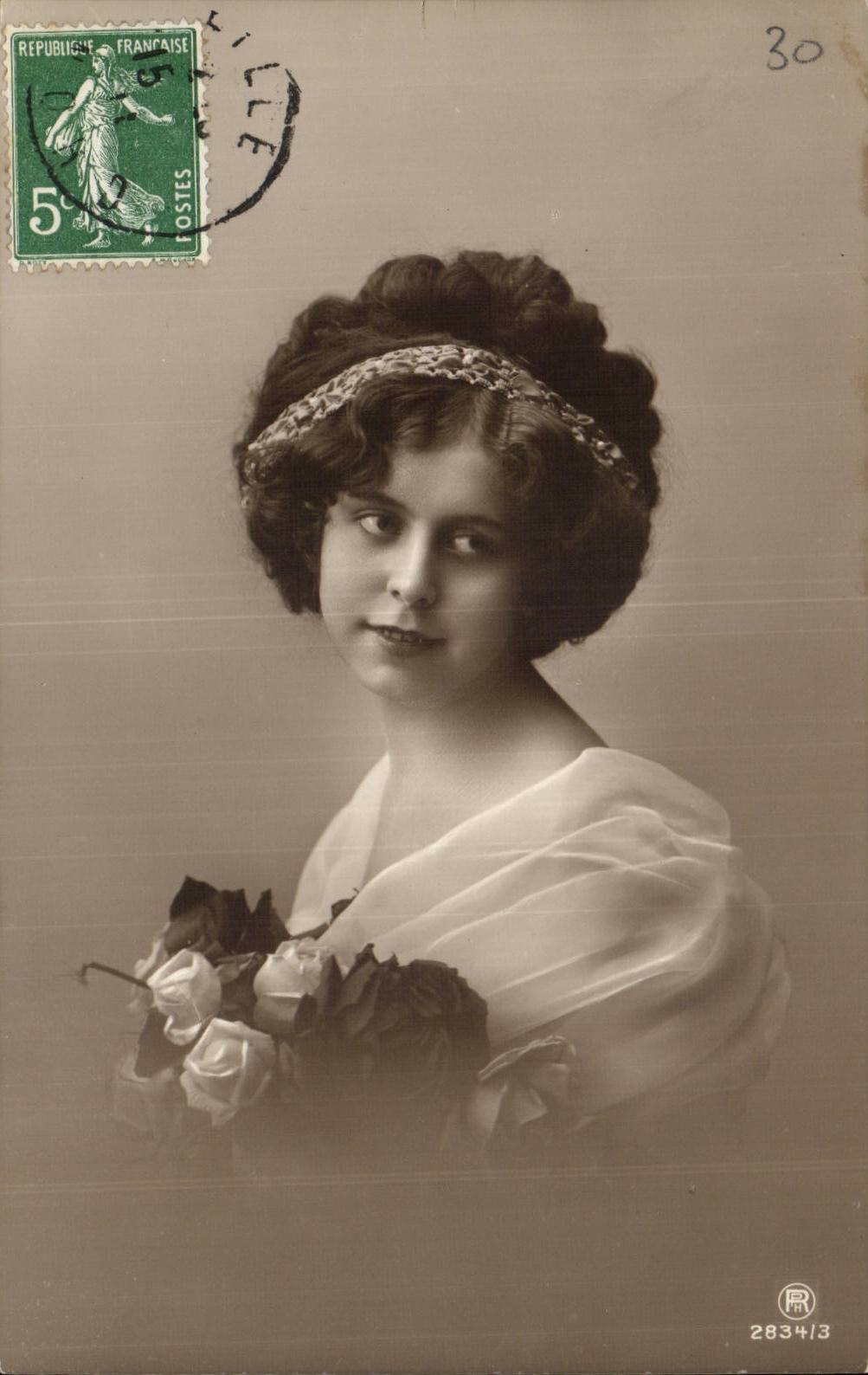 CPA Fantasy elegant Woman