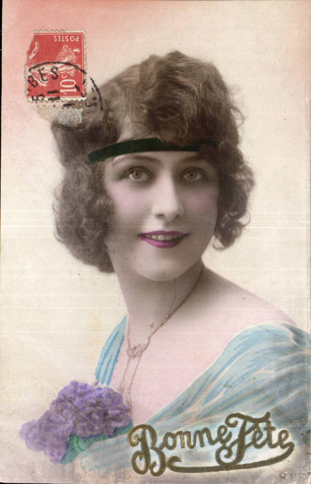 CPA Phantasie-gute Frau feiert