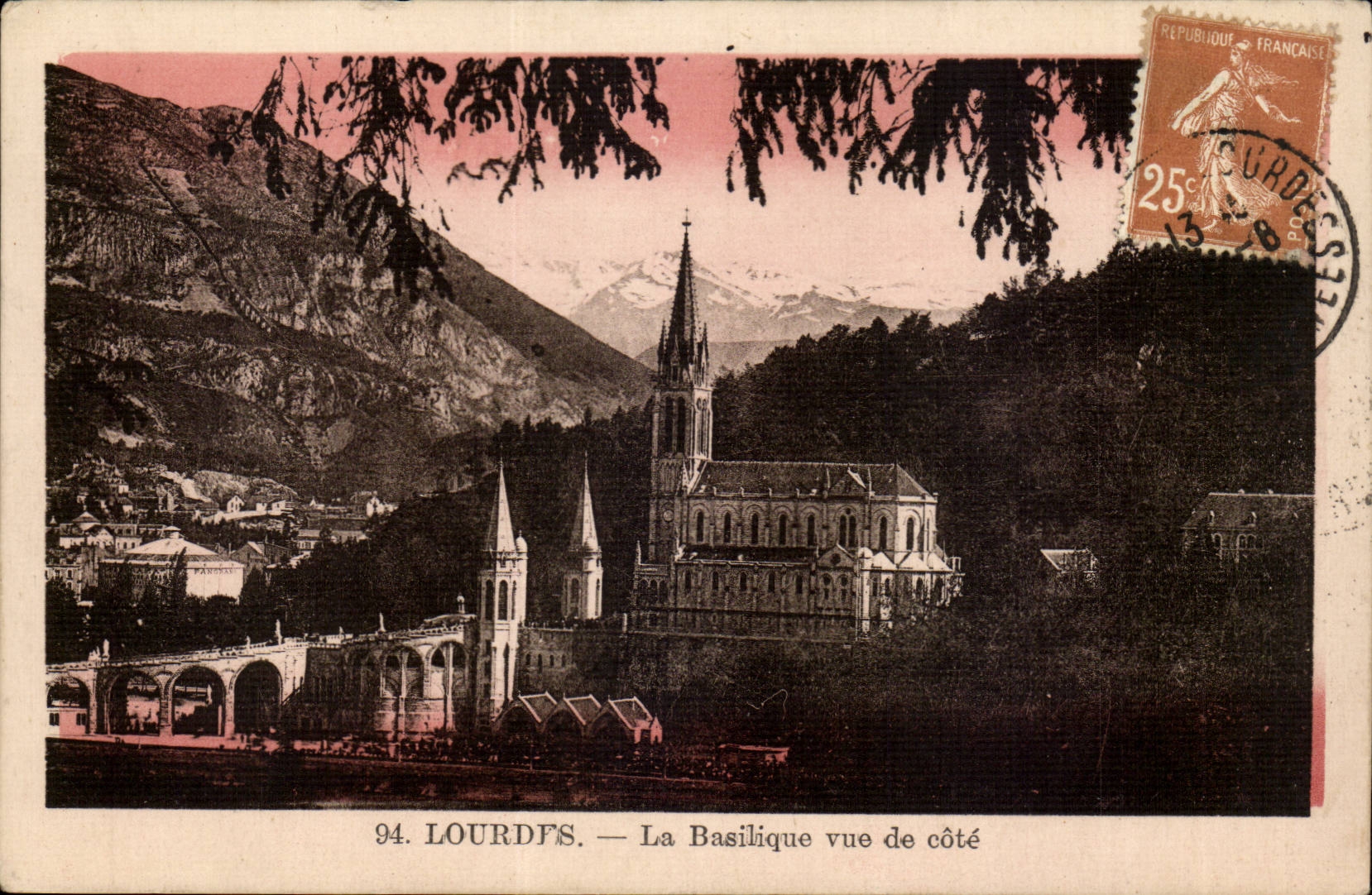 Lourdes CPA die Basilika gesehen vom Mass