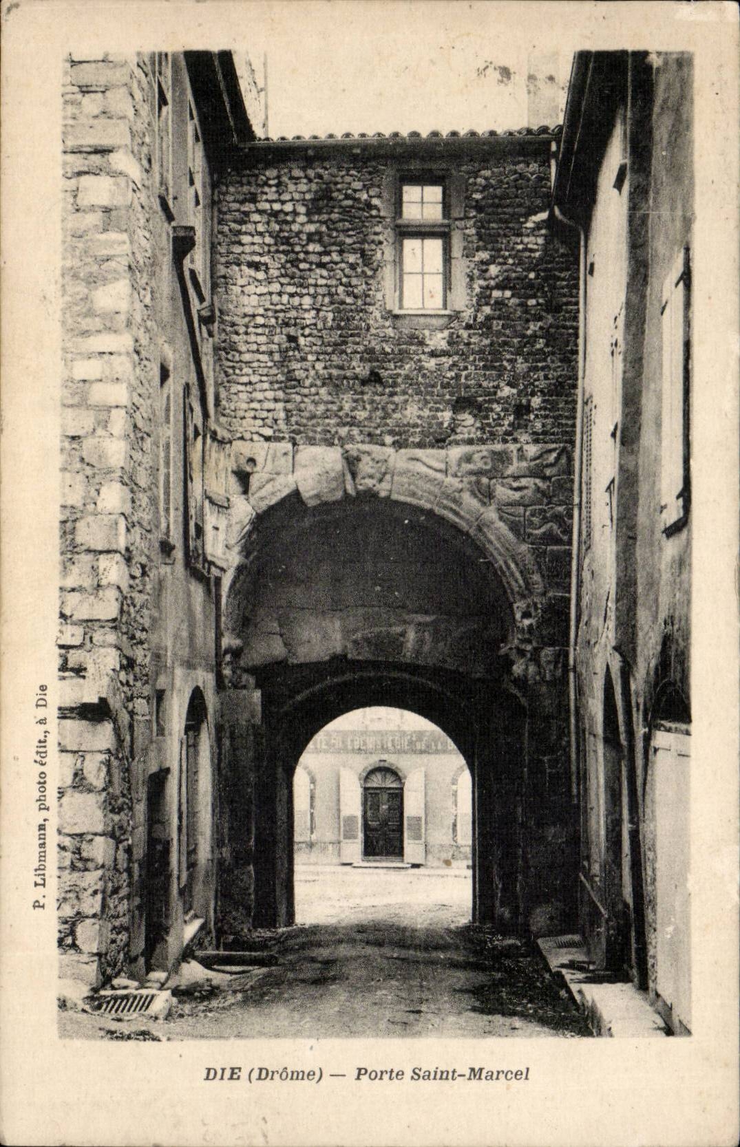 Die CPA Gate Saint Marcel (cabinet work)