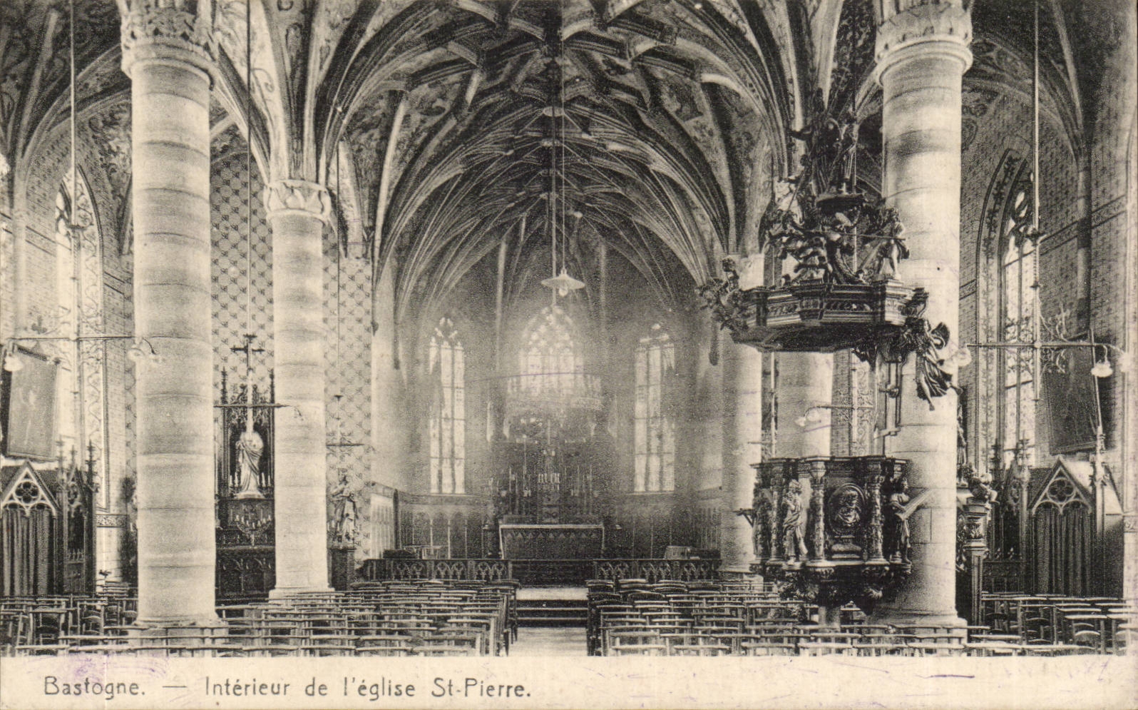Interior Bastogne cPA of the church Saint Pierre