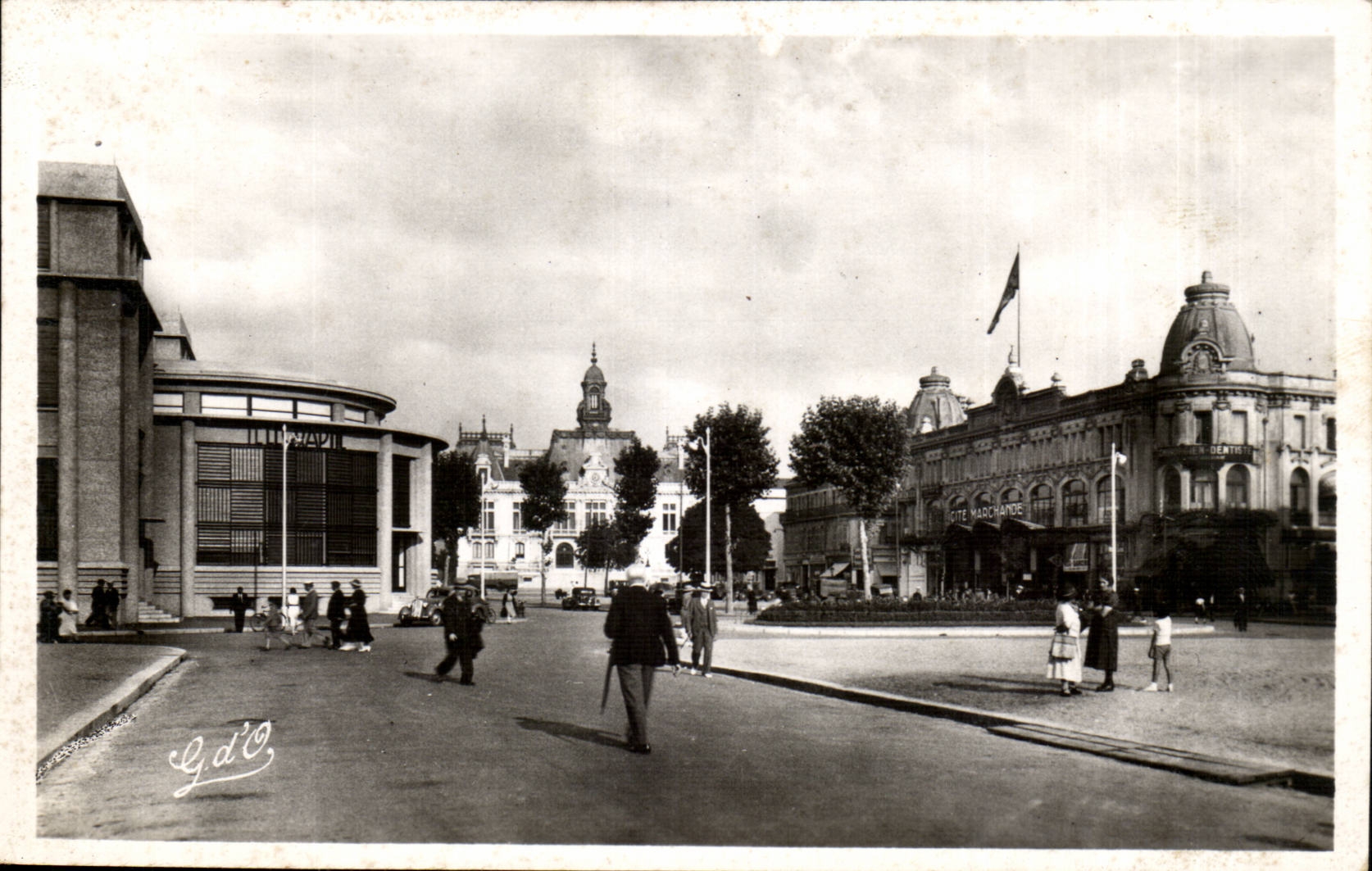 Vichy CPA Places Republic