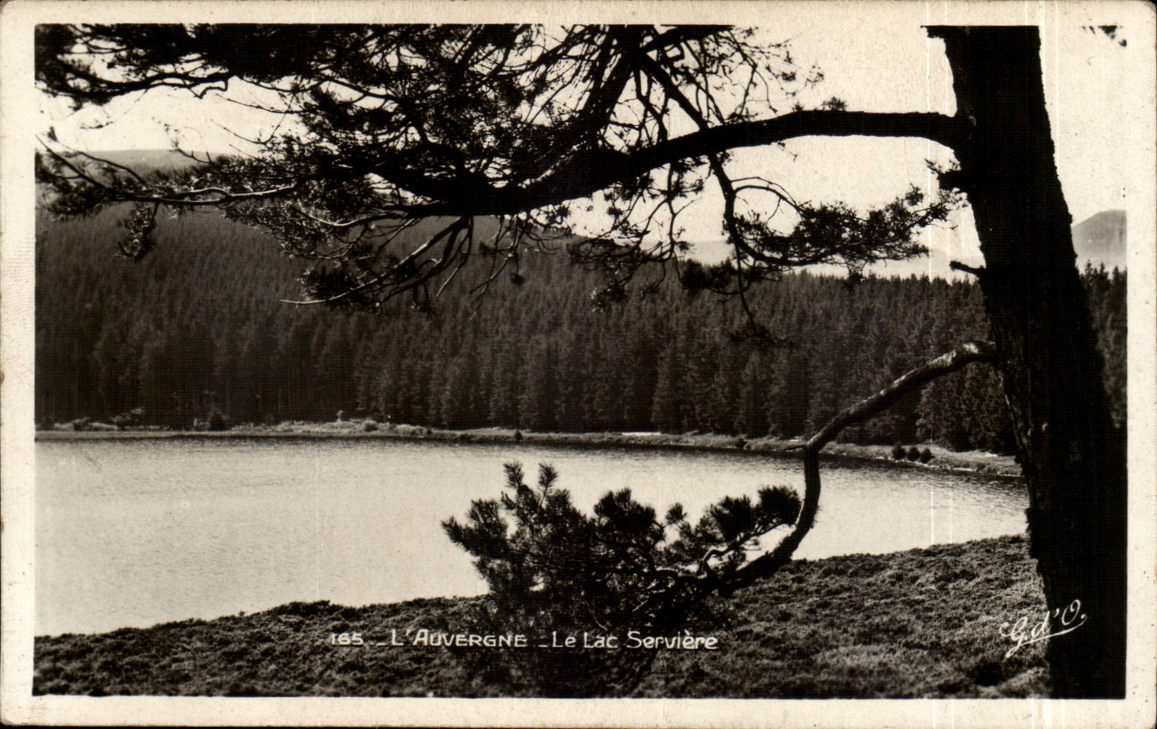 Auvergne CPA the lake Serviere
