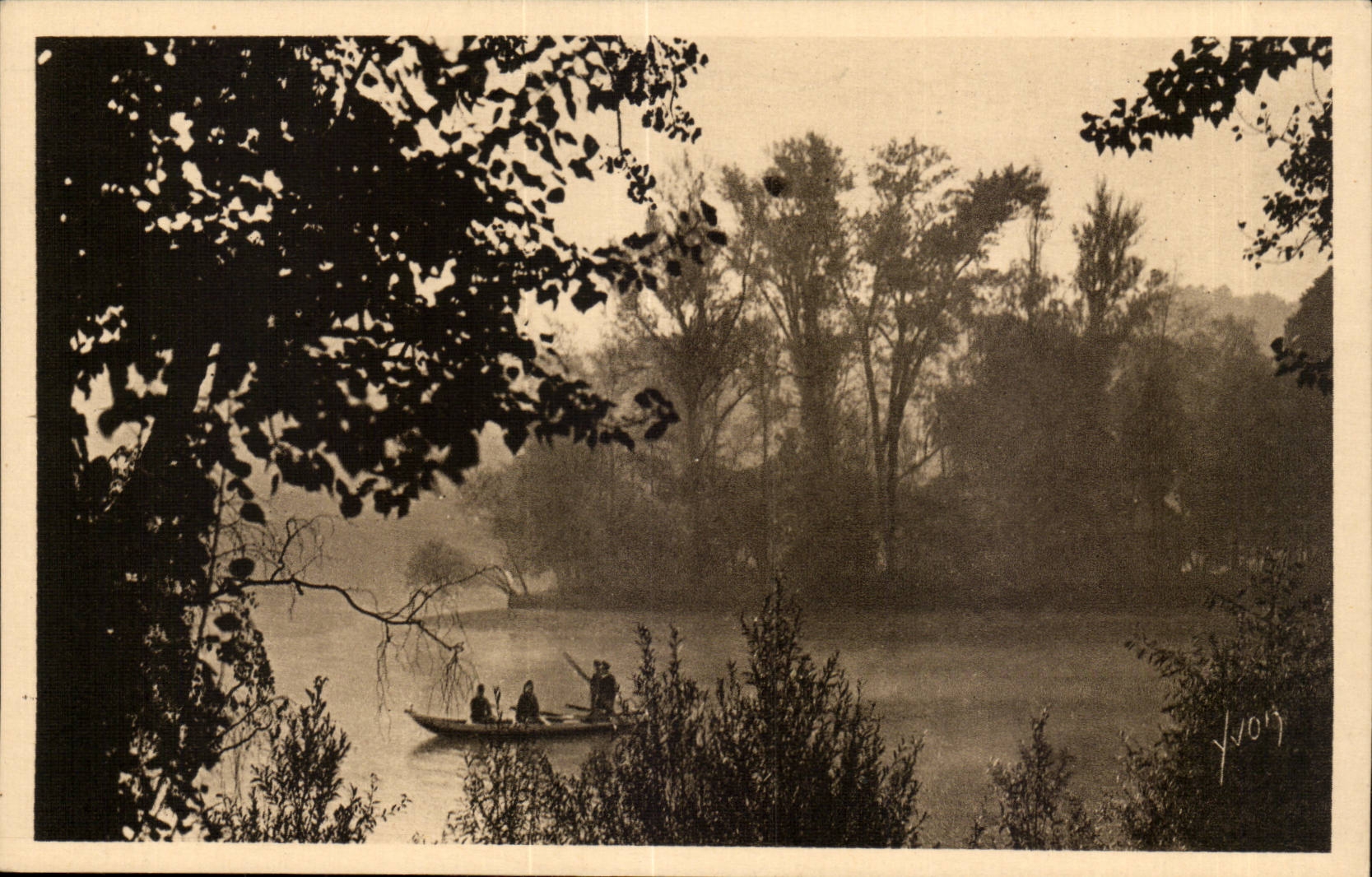 Lyon CPA Lake of the park of the gold Head