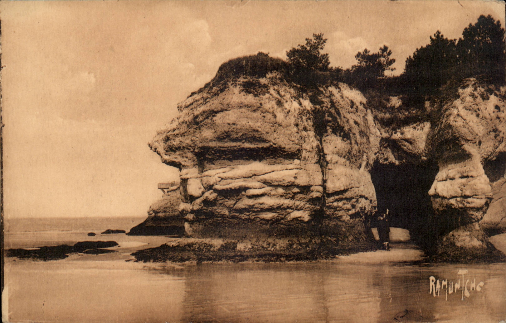 Umlagerungen von Royan CPA Meschers CPA hohlen naturele des Gesimses der Erlen aus