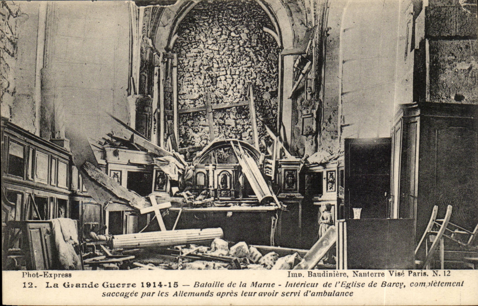 1914 1915 old Great War Battles of the Marne CPA Interieur of the church of Barcy