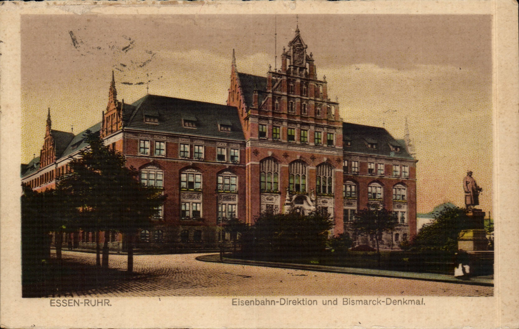 Germany Essen the Ruhr CPA Eisenbahn Direktion und Bismarck Denkmal