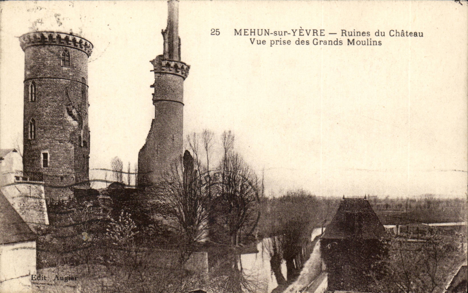Mehun on Yevre CPA Ruins of the castle Seen from of the large mills