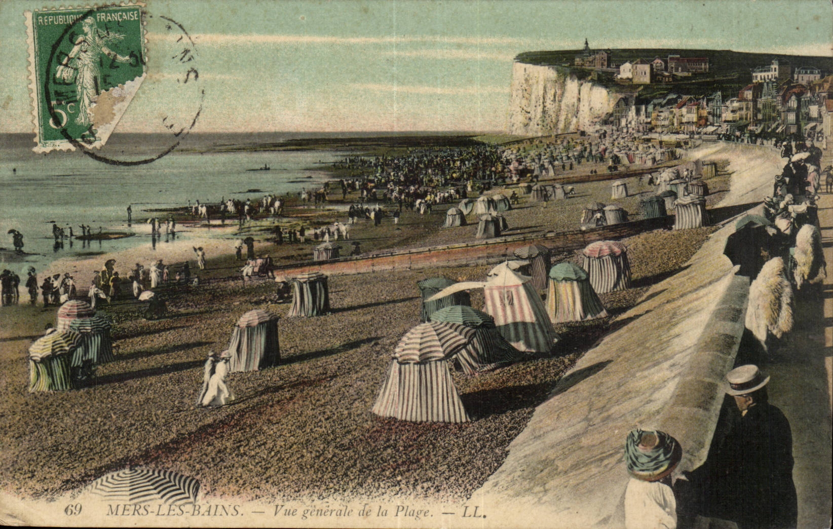 Seas les Bains CPA View of the beach