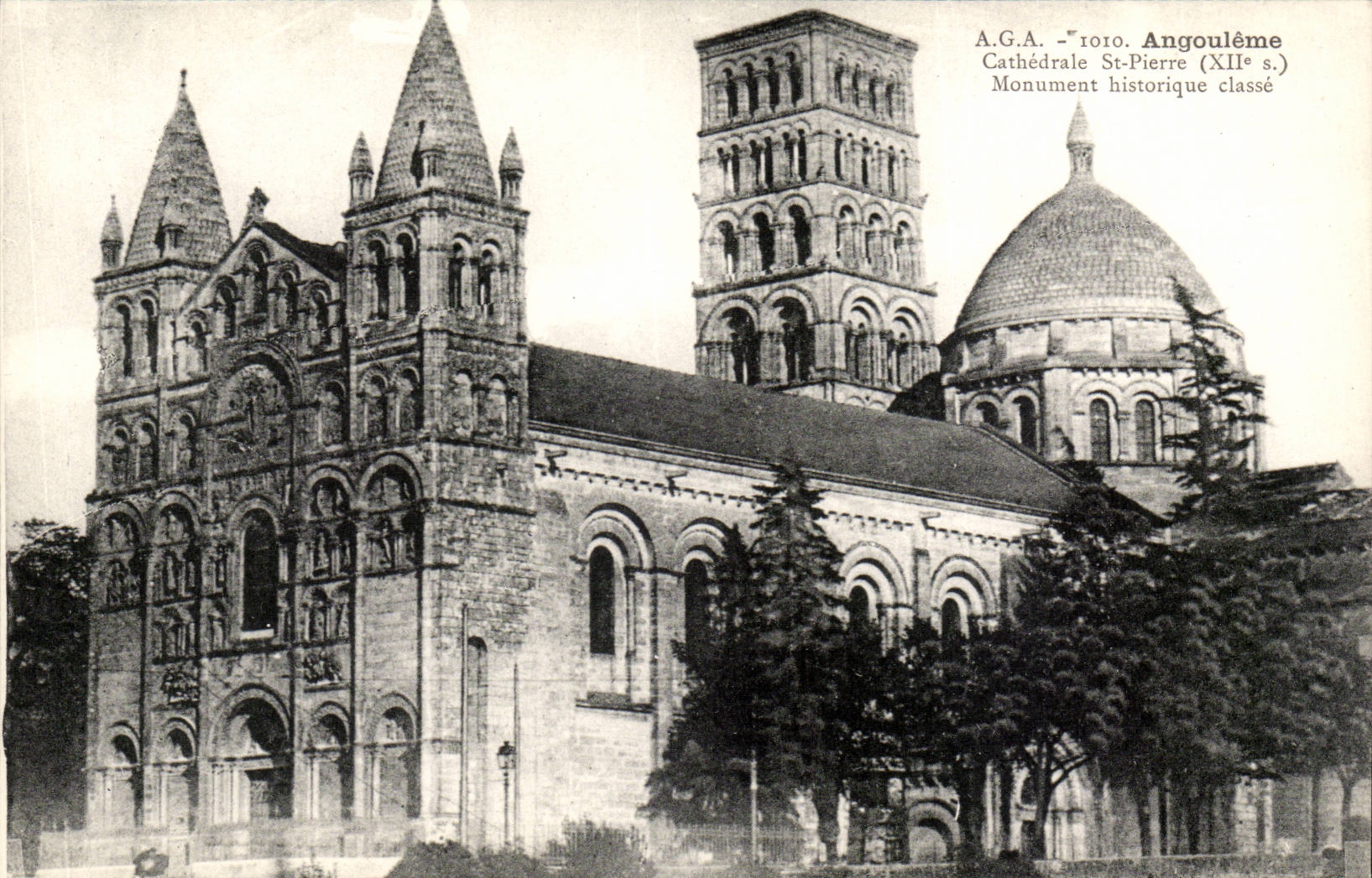 Angouleme CPA Cathedrale St Pierre Monument historique classe